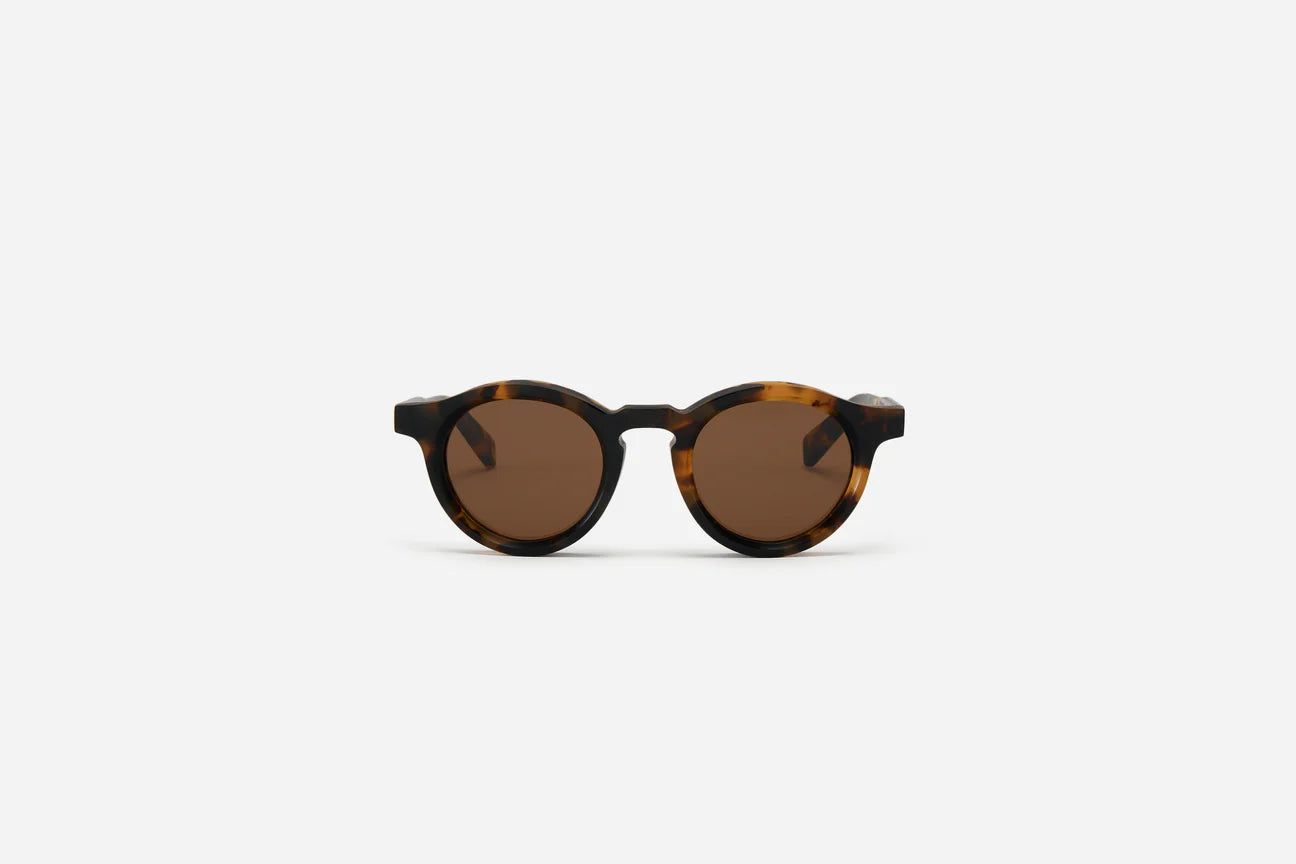 P3 Round - SP-01 Tortoise/Brown