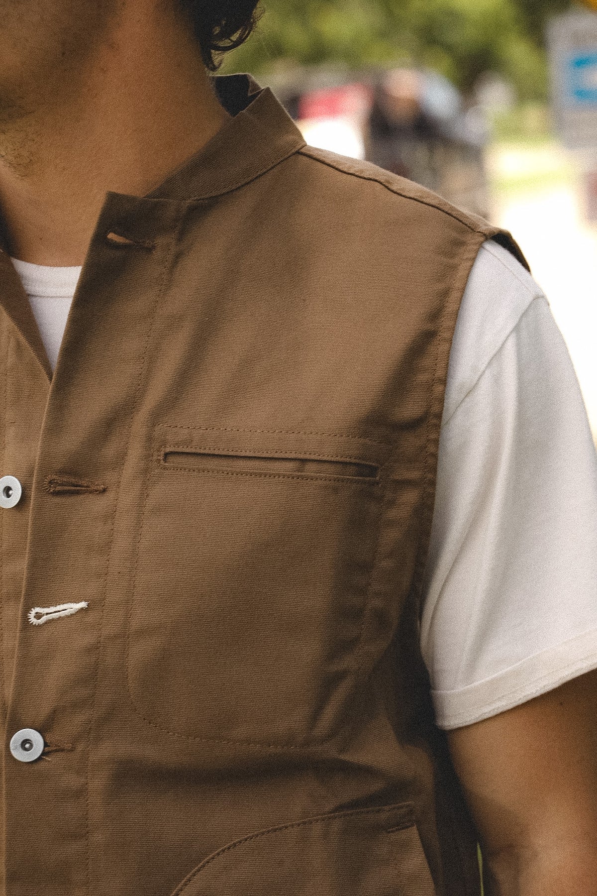 Rogue Territory Supply Vest Dry Wax Canvas- Brown