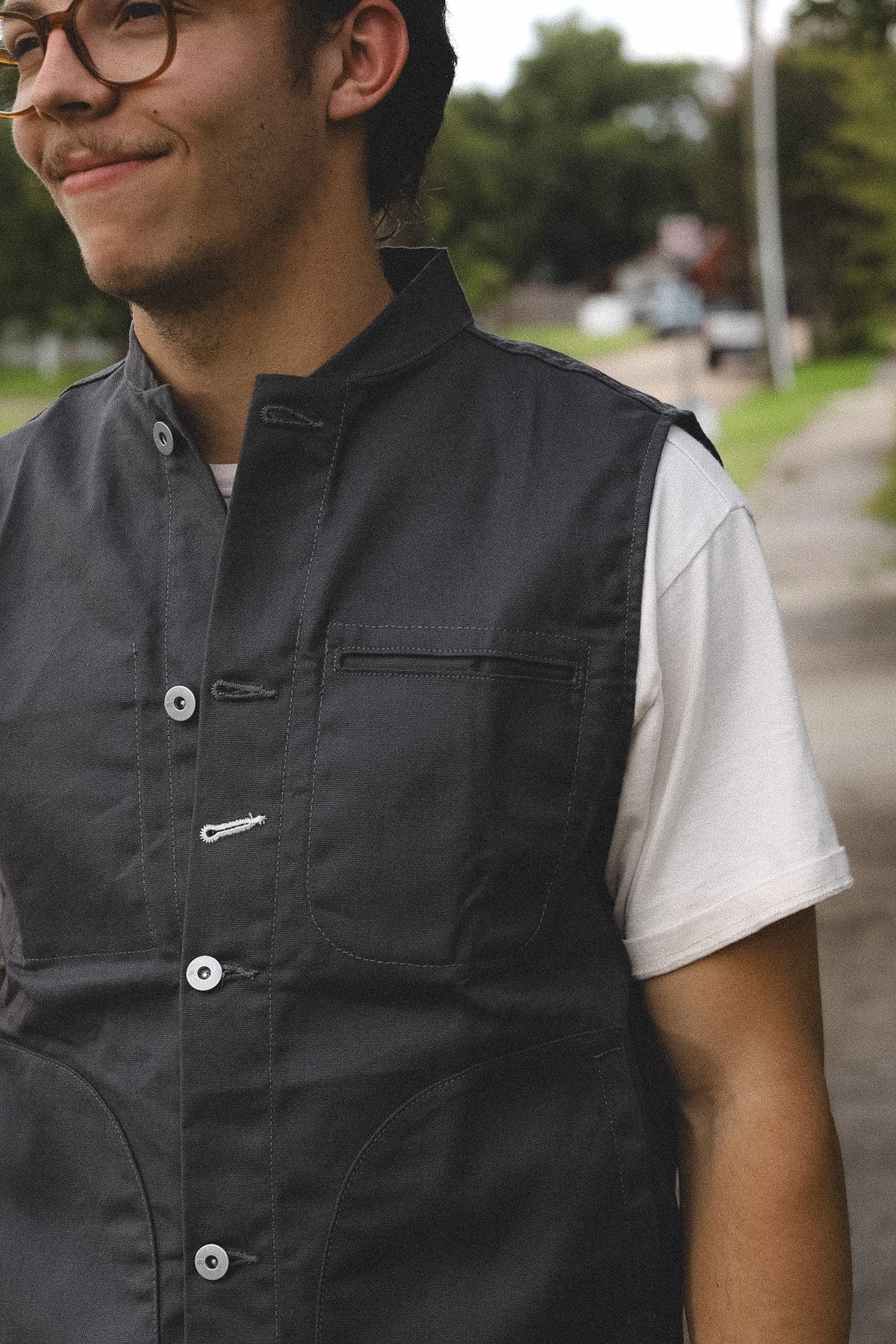 Rogue Territory Supply Vest Dry Wax Canvas- Gray