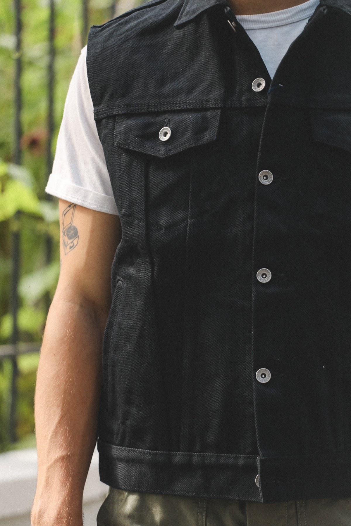 IH-9526V Iron Heart 21oz Non-Fade Denim Type III Vest - Superblack