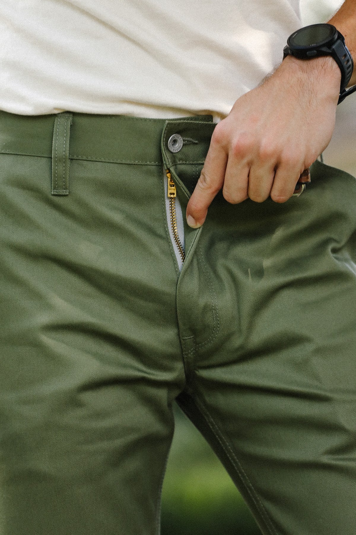 IH-717-OLV Iron Heart 9oz Mercerized Selvedge Cotton Straight Cut Chinos - Olive