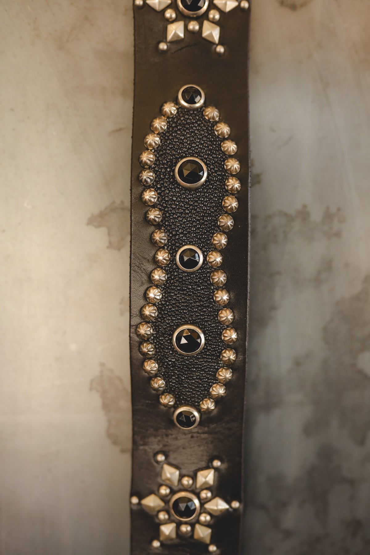Hollywood Trading Co. Studded Stingray Peanut Belt- Black/Black