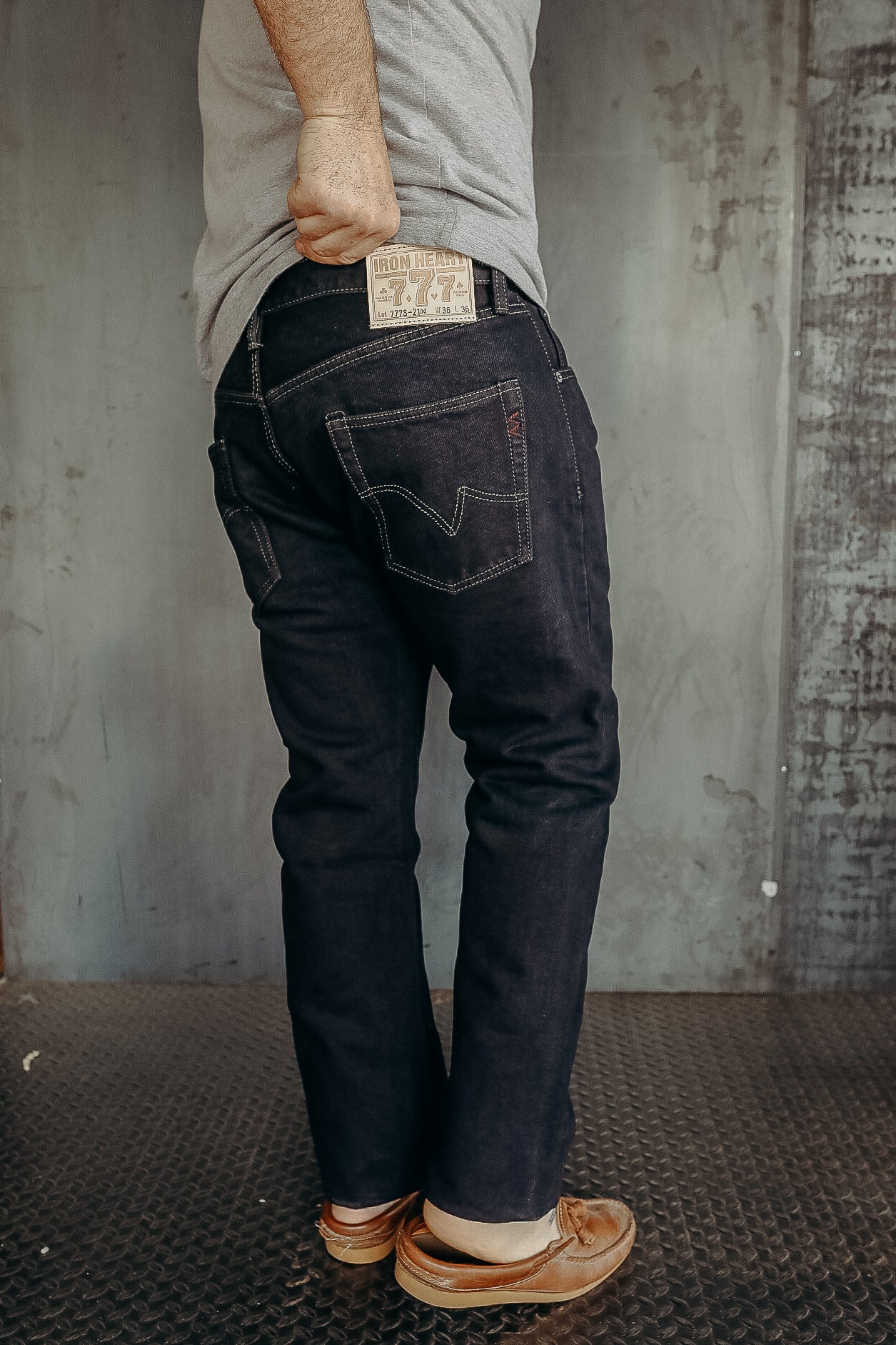 21oz 777 Selvedge Denim Slim Tapered Cut Jeans - Indigo Overdyed Black IH-777S-21od
