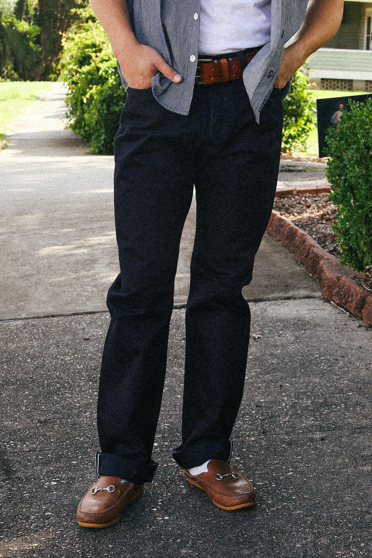 14oz Selvedge Denim Medium/High Rise Tapered Cut Jeans - Indigo/Black IH-888S-142ib
